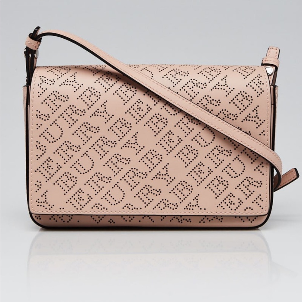 BURBERRY- Low Price for ONE DAY -FIRM